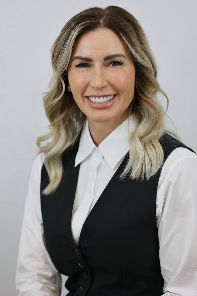Kristin Brown Elite Payroll Solutions: Supporting Small Businesses Through Structured Payroll Operations